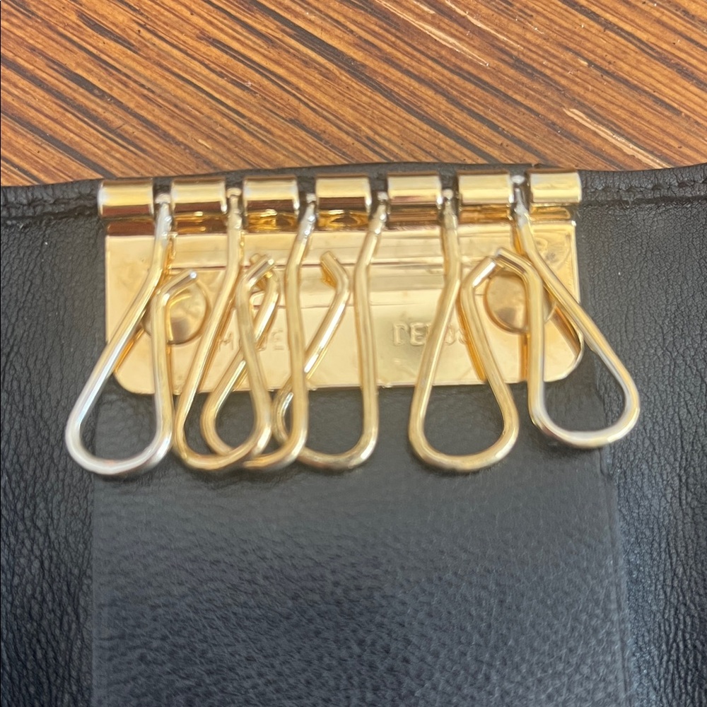 Gucci Black Leather Key Holder with Bamboo Accent - Picture 5 of 12